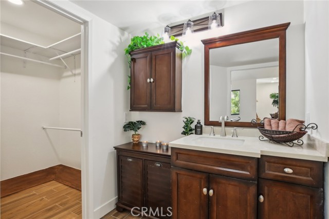 25761 Le Parc, Lake Forest CA: https://media.crmls.org/medias/54aebfb7-6cd9-44f9-8fec-71d07fdaaa1b.jpg