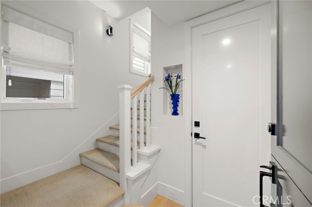 Detail Gallery Image 25 of 68 For 711 1/2 Marigold, Corona Del Mar,  CA 92625 - 2 Beds | 2/1 Baths