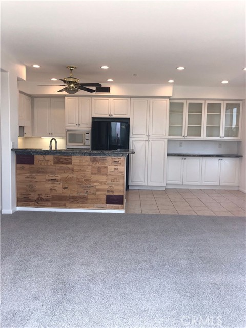 Detail Gallery Image 16 of 53 For 6267 Surfpoint Cir, Huntington Beach,  CA 92648 - 3 Beds | 2/1 Baths