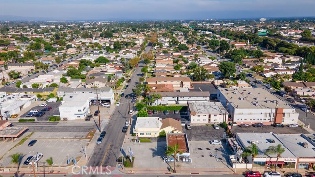 Detail Gallery Image 5 of 16 For 9816 Park St, Bellflower,  CA 90706 - – Beds | – Baths