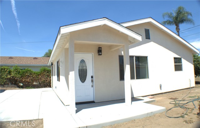 15711 Fairgrove Avenue, La Puente CA: https://media.crmls.org/medias/54afa611-7e5b-4940-af2c-d397f93f358b.jpg
