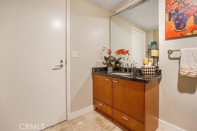 3141 Michelson Drive, Irvine CA: https://media.crmls.org/medias/54b1d40b-472a-4f16-921c-39b3adacfc80.jpg