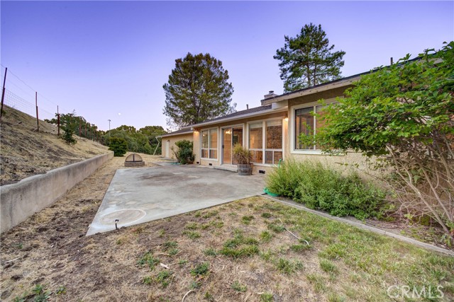 6305 Portola Road, Atascadero CA: https://media.crmls.org/medias/54b21386-af9e-46a0-8a34-e14e79f21990.jpg