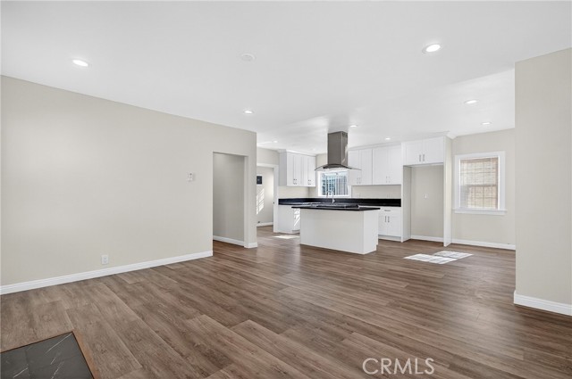 Detail Gallery Image 3 of 26 For 8734 Dalton, Los Angeles,  CA 90047 - 3 Beds | 2 Baths