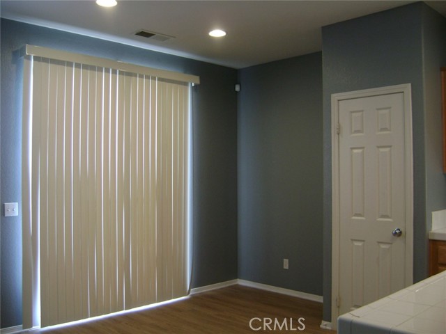 31559 Umbria Lane, Winchester CA: https://media.crmls.org/medias/54b2376b-02e2-4b40-81ef-a701d31f8d02.jpg