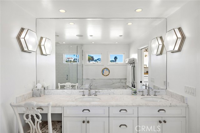 Detail Gallery Image 16 of 39 For 433 Seaward Rd, Corona Del Mar,  CA 92625 - 3 Beds | 3 Baths