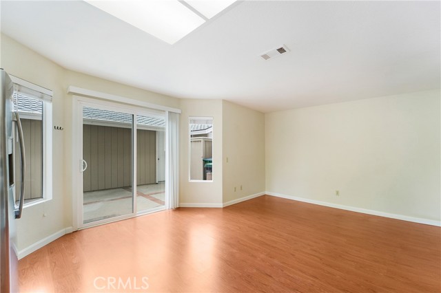 Detail Gallery Image 15 of 28 For 120 Monroe, Irvine,  CA 92620 - 3 Beds | 2/1 Baths