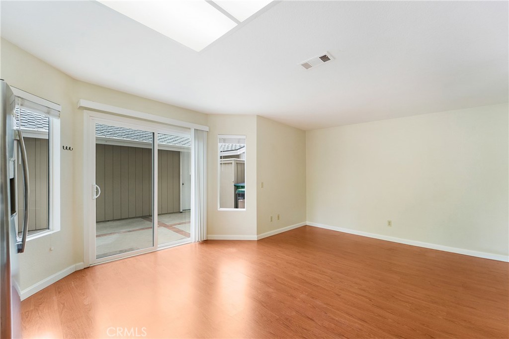 MLS #OC25266233 image #14