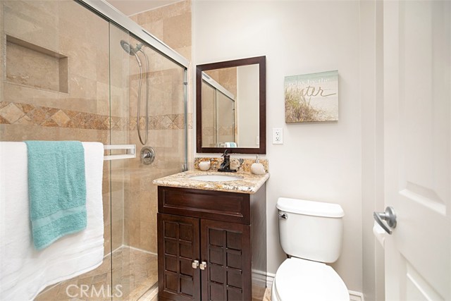 Detail Gallery Image 21 of 26 For 967 Oriole Dr, Laguna Beach,  CA 92651 - 2 Beds | 3 Baths