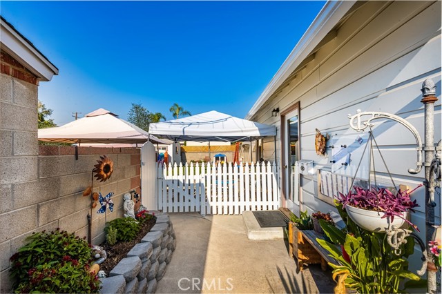 273 N Cleveland Street, Orange CA: https://media.crmls.org/medias/54b6a6bc-6b8d-47df-b51f-3ef176e9ea1a.jpg