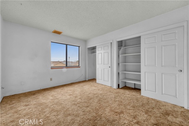 Detail Gallery Image 12 of 20 For 9848 Karen Ave, California City,  CA 93505 - 3 Beds | 2/1 Baths