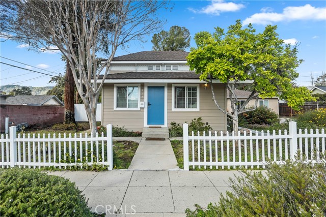 Detail Gallery Image 1 of 36 For 217 E Carroll Ave a,  Glendora,  CA 91741 - 2 Beds | 1 Baths