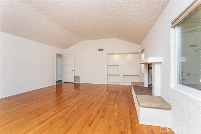 10612 Mt. Gleason Avenue photo 8
