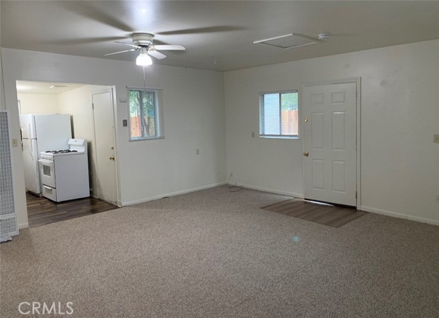 1326 Mulberry Street, Chico CA: https://media.crmls.org/medias/54b815ff-7345-4f1f-84c7-05342fd3d5a9.jpg