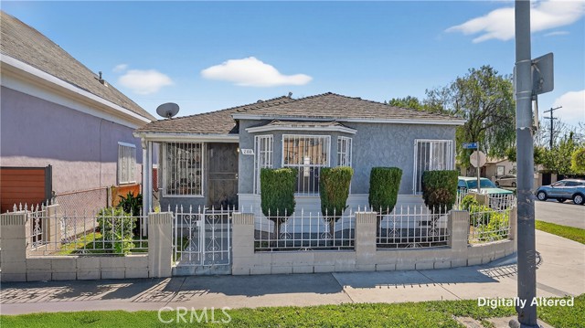 Detail Gallery Image 9 of 44 For 200 E Century Bld, Los Angeles,  CA 90003 - 2 Beds | 1 Baths