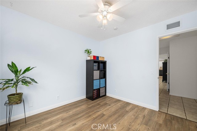 Image 25 of 55 For 590 Espanita