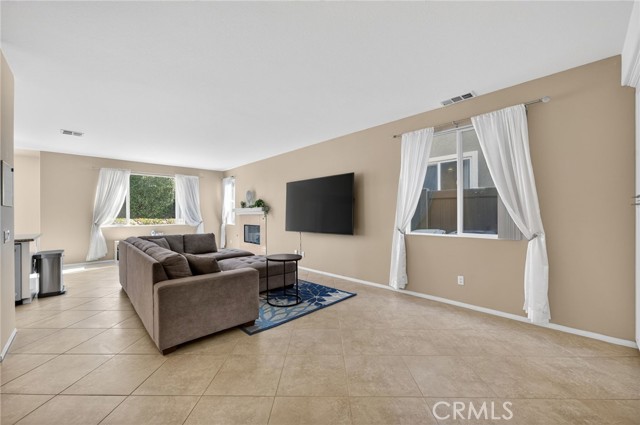 Detail Gallery Image 18 of 58 For 45160 Jumi Cir, Temecula,  CA 92592 - 4 Beds | 3 Baths