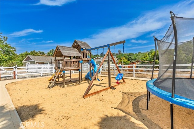 30026 Santiago Road, Temecula CA: https://media.crmls.org/medias/54ba9105-1883-4b05-9dc6-737746eab952.jpg