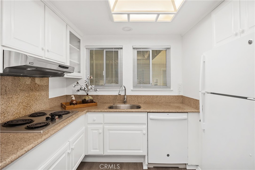 MLS #OC25259998 image #16