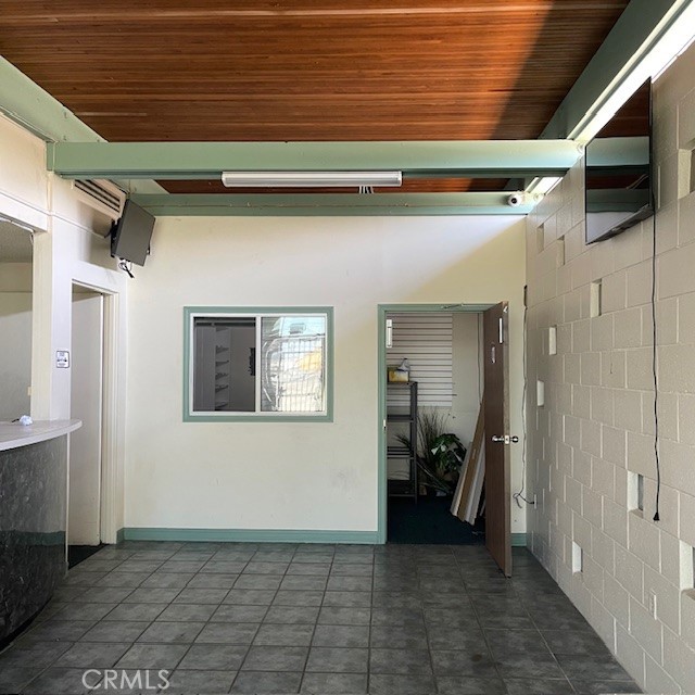 Image 62 of 71 For 3028 W Ball Road