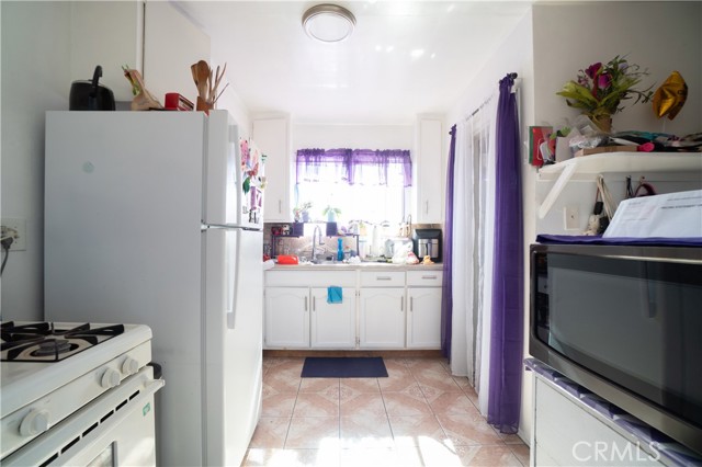 Detail Gallery Image 42 of 56 For 340 W 62nd St, Los Angeles,  CA 90003 - – Beds | – Baths