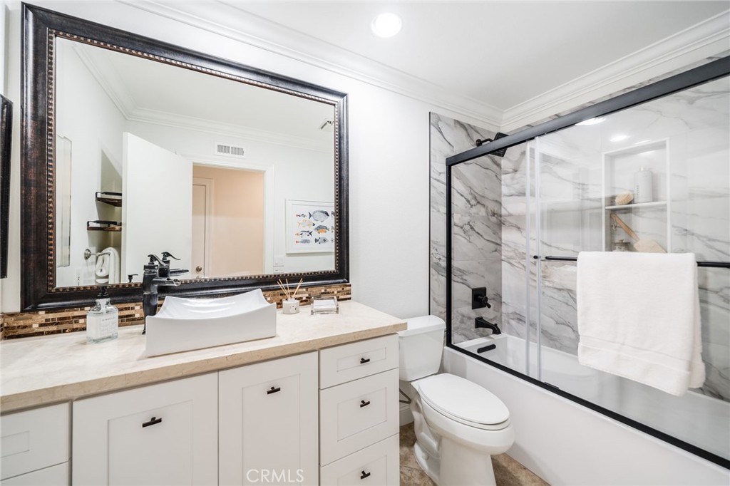 MLS #OC25163941 img 18