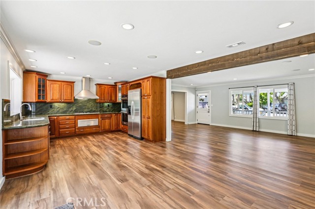 Detail Gallery Image 9 of 51 For 1742 Bonaire, Newport Beach,  CA 92660 - 4 Beds | 3 Baths