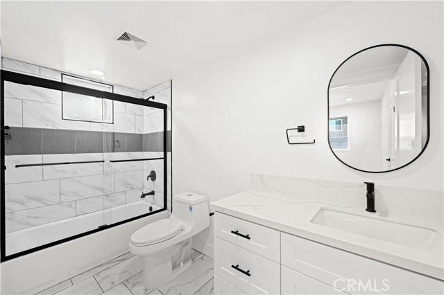 6702 Kester Avenue, Van Nuys CA: https://media.crmls.org/medias/54bcb422-5797-4300-b087-6b55d0938a7a.jpg