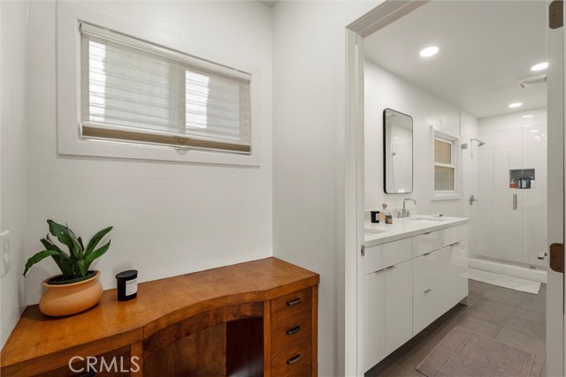 Detail Gallery Image 22 of 46 For 2528 French St, Santa Ana,  CA 92706 - 3 Beds | 3 Baths