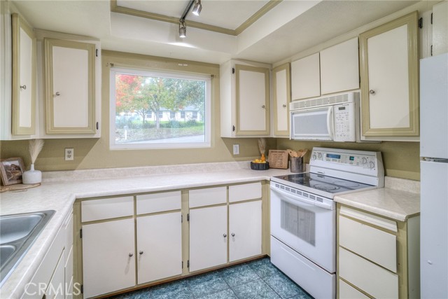 Detail Gallery Image 15 of 46 For 110 Acacia, Oroville,  CA 95966 - 2 Beds | 1/1 Baths