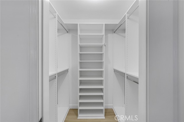 Detail Gallery Image 16 of 25 For 5346 Zelzah Ave, Encino,  CA 91316 - 3 Beds | 4 Baths