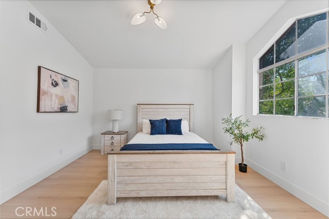 Image 16 of 33 For 17837 Autry Court