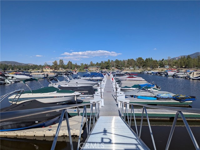 400 D-14 Pine Knot Avenue, Big Bear Lake CA: https://media.crmls.org/medias/54be1471-70a0-4353-968a-855bcf7079dc.jpg