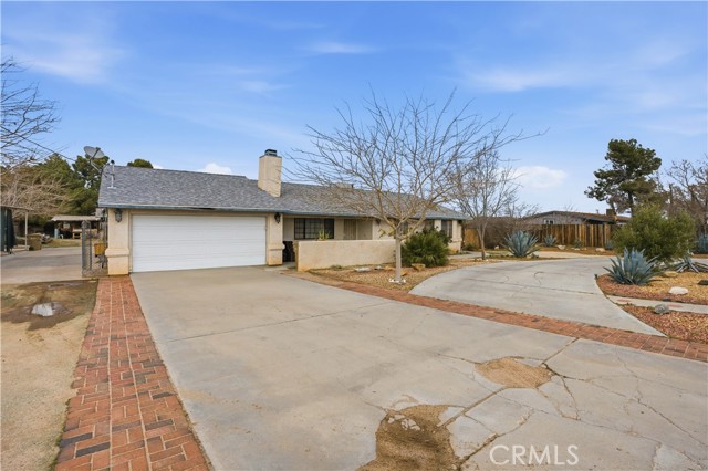 Detail Gallery Image 4 of 54 For 15572 Riverside St, Hesperia,  CA 92345 - 3 Beds | 2 Baths