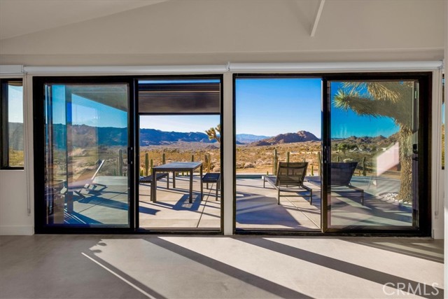 8729 Rock Haven Road, Joshua Tree CA: https://media.crmls.org/medias/54c0589d-7a83-4cb6-8f5a-312862abfbda.jpg