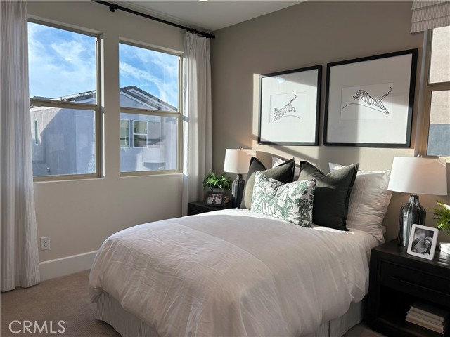 Detail Gallery Image 12 of 13 For 27390 Snow Creek Pl, Valencia,  CA 91381 - 3 Beds | 2/1 Baths