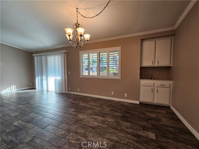 Detail Gallery Image 5 of 13 For 8933 Biscayne Ct 221h,  Huntington Beach,  CA 92646 - 3 Beds | 2 Baths