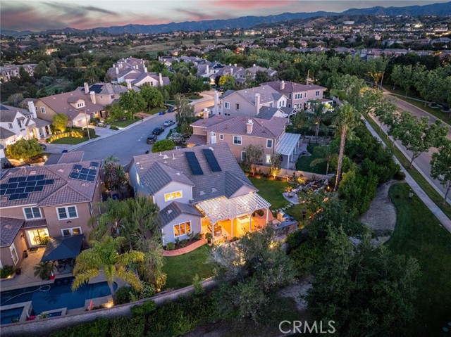 26941 Redwood Bluff Lane, Valencia CA: https://media.crmls.org/medias/54c14f37-fbab-485e-ad14-b894789a5455.jpg