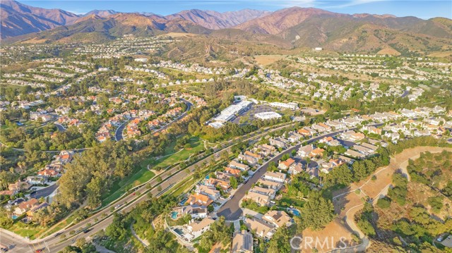 Detail Gallery Image 50 of 66 For 8 Summitcrest, Rancho Santa Margarita,  CA 92679 - 5 Beds | 3/1 Baths