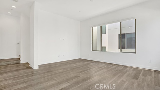 Detail Gallery Image 13 of 45 For 41 Ebb Tide, Newport Beach,  CA 92663 - 4 Beds | 3/1 Baths