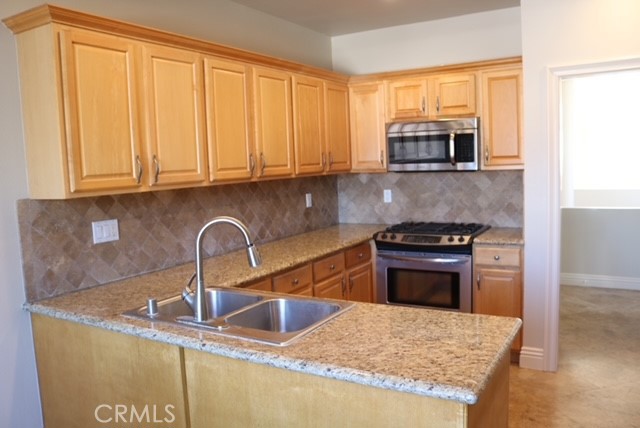 MLS #OC25250681 image #29