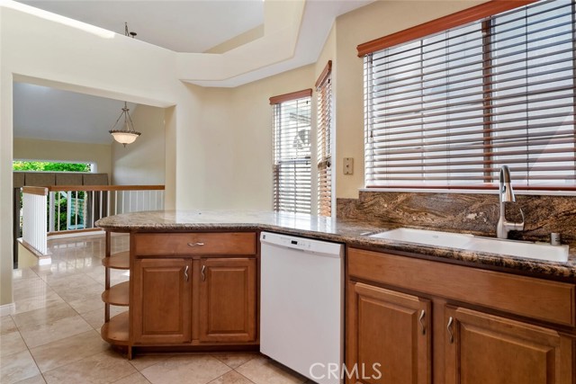 Detail Gallery Image 13 of 51 For 24640 Brighton Dr #B,  Valencia,  CA 91355 - 2 Beds | 2/1 Baths