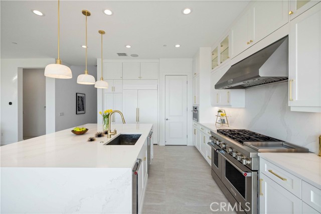 Detail Gallery Image 15 of 46 For 20644 W Deer Grass Ct, Porter Ranch,  CA 91326 - 5 Beds | 5/1 Baths