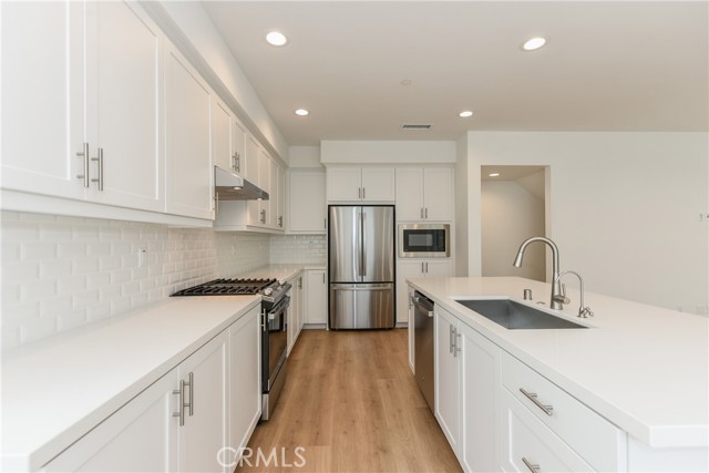 115 Allusion, Irvine CA: https://media.crmls.org/medias/54c47043-4d50-40dd-96bc-07680d4f4591.jpg