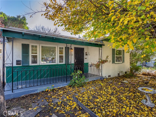 Detail Gallery Image 4 of 41 For 210 W Ash Ave, Burbank,  CA 91502 - 2 Beds | 1 Baths