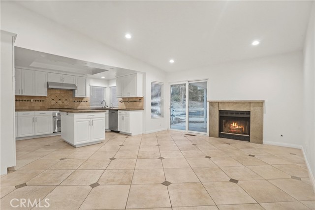 Detail Gallery Image 22 of 64 For 11738 Andasol Ave, Granada Hills,  CA 91344 - 5 Beds | 3 Baths