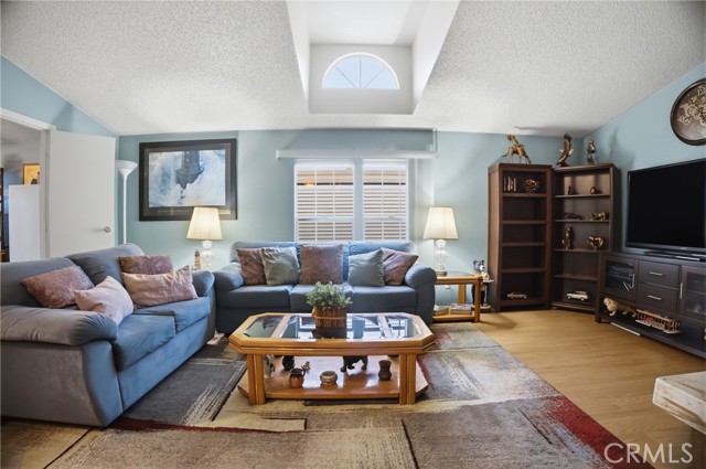 Detail Gallery Image 9 of 30 For 1630 W Covina Bld #83,  San Dimas,  CA 91773 - 3 Beds | 2 Baths