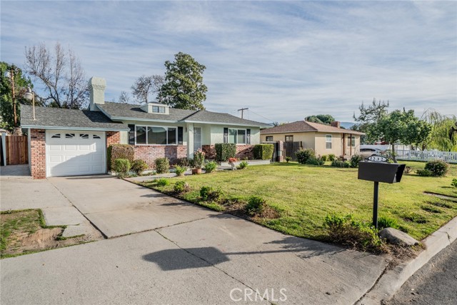 Detail Gallery Image 2 of 39 For 1232 W Alexander Ave, San Bernardino,  CA 92405 - 2 Beds | 1 Baths