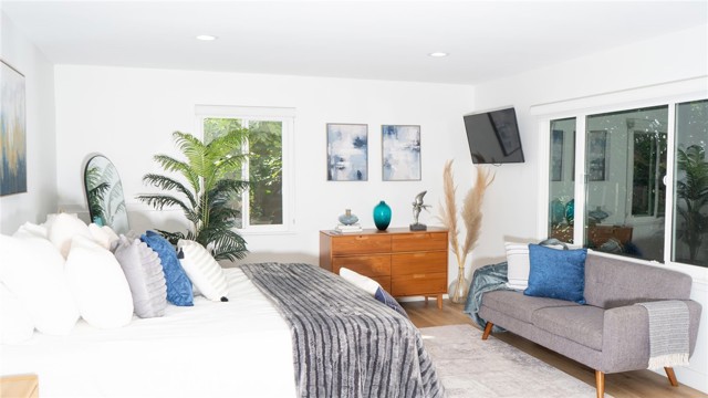 1923 HOLLYVISTA, Los Angeles CA: https://media.crmls.org/medias/54c8c47d-b8d8-4a71-a5ac-1ad76ecb6037.jpg
