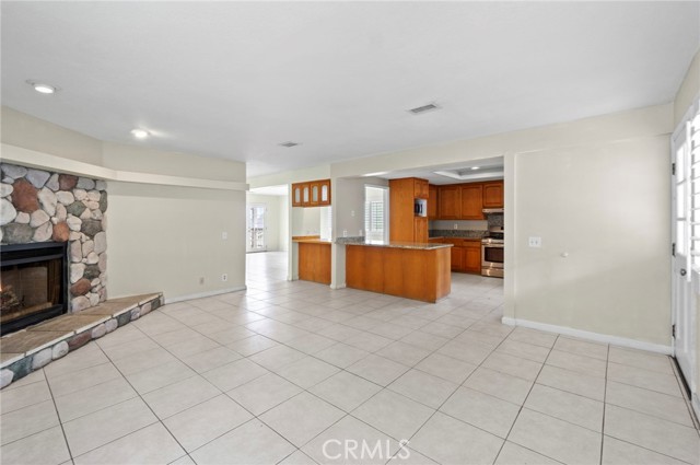 Detail Gallery Image 7 of 28 For 429 S Hill St, Orange,  CA 92869 - 3 Beds | 2/1 Baths